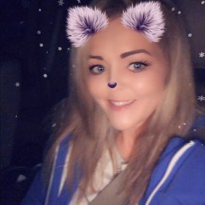 Meet your Posher, Cynthia